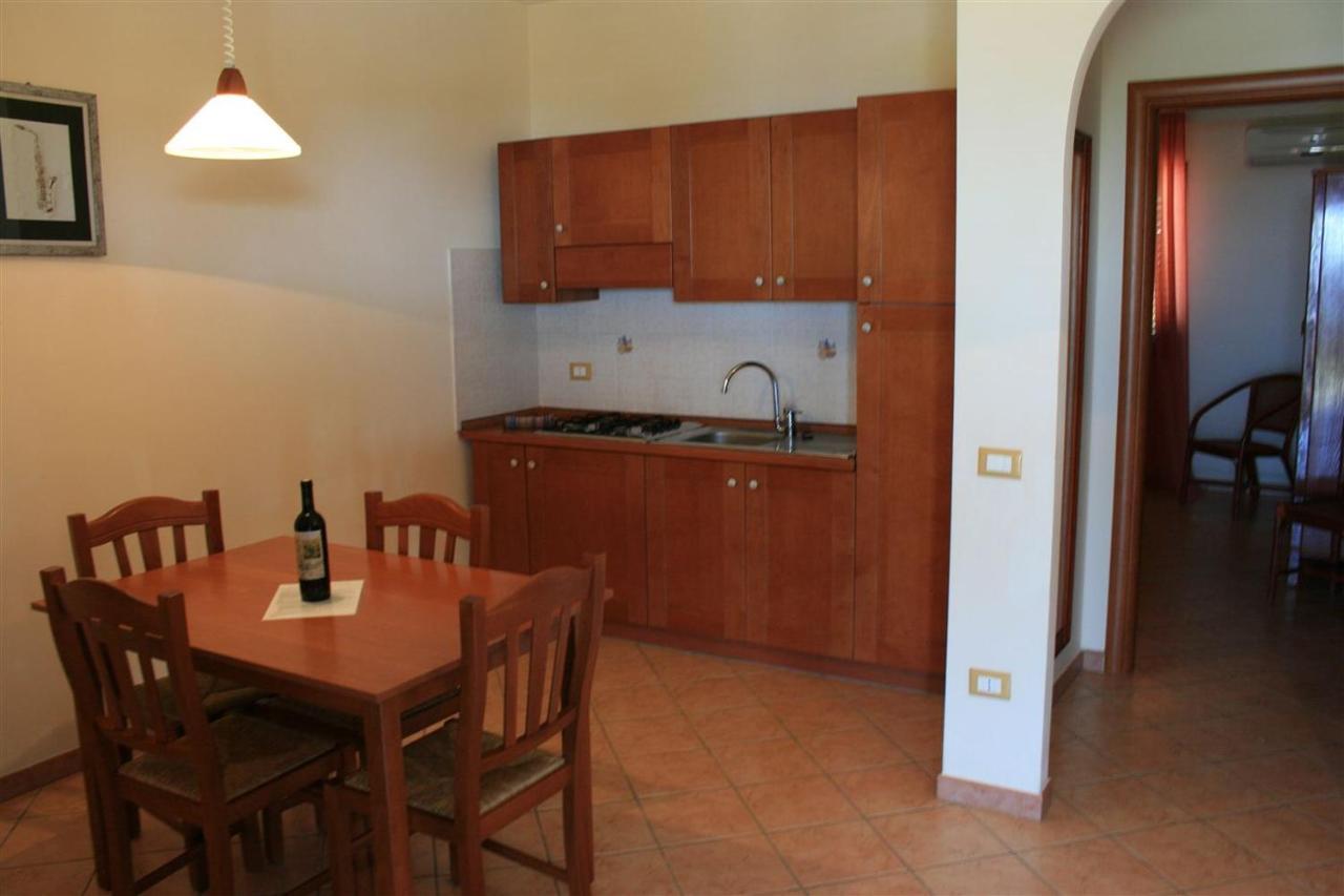 Agriturismo Ninea ริกาดี ภายนอก รูปภาพ