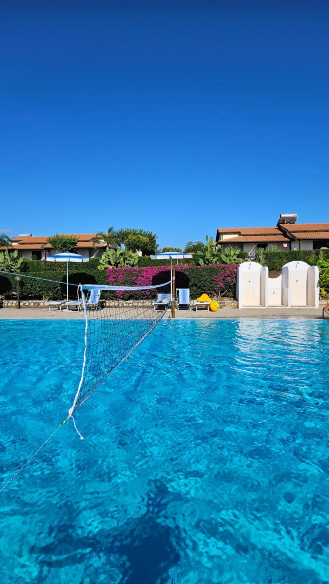 Agriturismo Ninea ริกาดี ภายนอก รูปภาพ